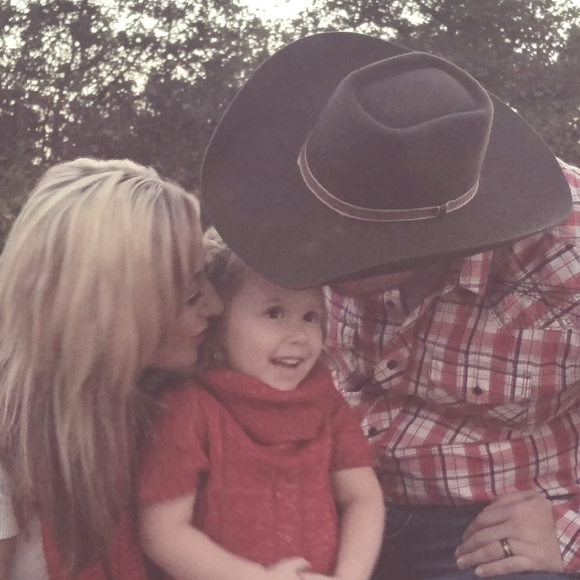 Meet your Posher, Katie - Picture 7 of 16